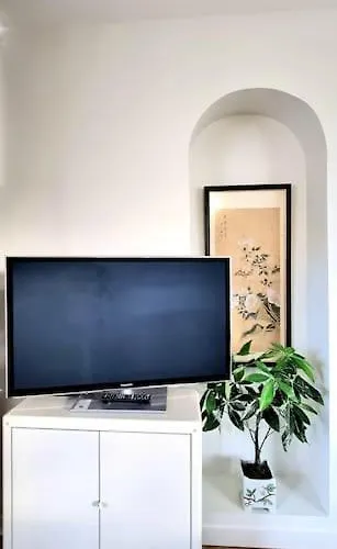 Chic & Garden - Parking - Wifi - Tv Apartamento *