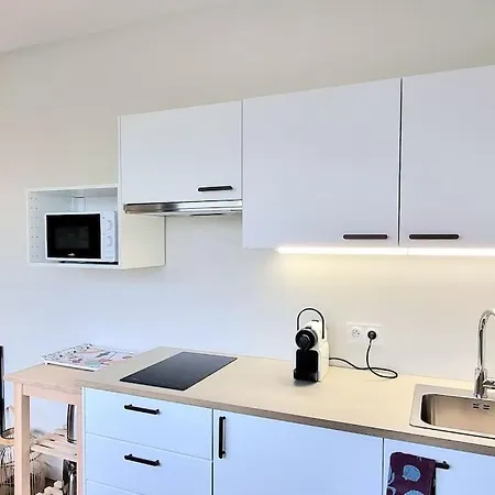 Studio Chic & Garden - Climatisation - Wifi - Tv- Parking Appartement *