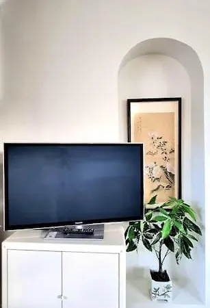 Studio Chic & Garden - Climatisation - Wifi - Tv- Parking アパート *
